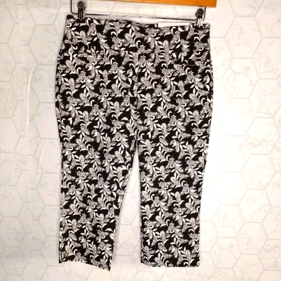 Christopher & Bank Luxe stretch Fern print crops - Picture 1 of 10